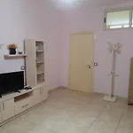 Andi Apartment